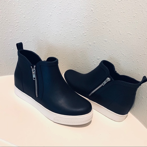 Steve Madden Wedgie RB Waterproof Bootie/10/NEW - Picture 9 of 14